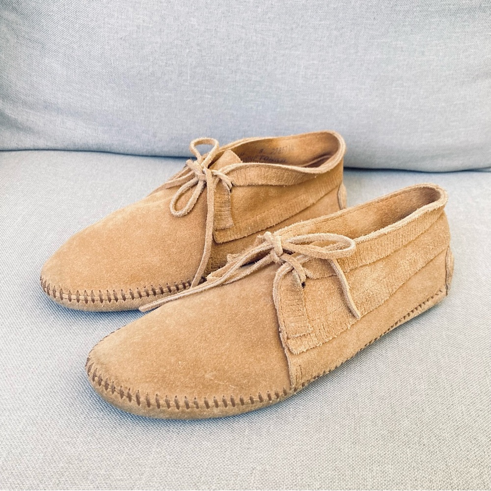 Minnetonka Tan Moccasin Boot US8 TAN Leather Suede Native Bohemian Hippie Cabin